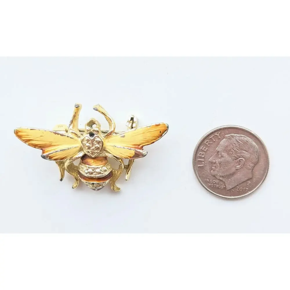 Tiny Wonder Honey Bee Pin Enamel Gold Tone Brooch Pin Vintage 1990's